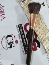 Humaima K. review photo