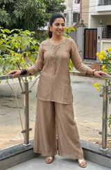 Yasi S review photo