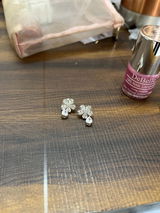 Divya review photo