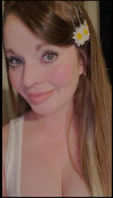 Leah review photo
