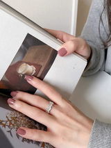 lorie review photo