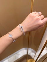 Seline Lou review photo