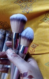 Salma Nasrin review photo