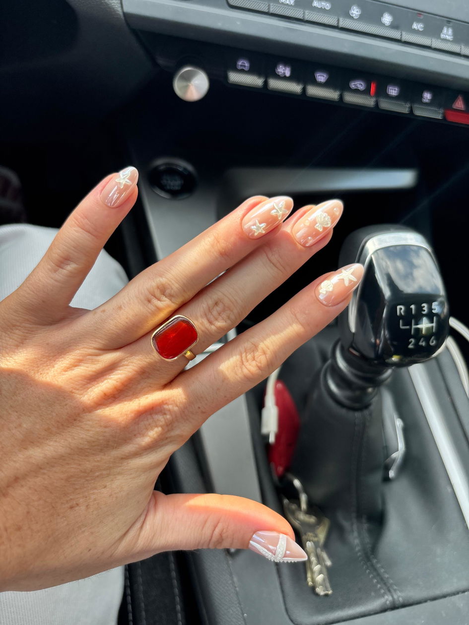 R-Nail Merlot | Black Cherry Press-On Nails | Roxy Nails Paris – ROXY