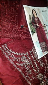 Minahil review photo