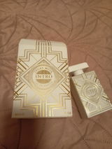 V.L. review photo