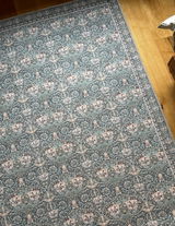 Betti review photo