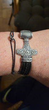 Thorsten review photo
