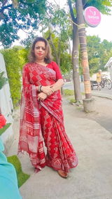 Sanjana Srivastava review photo