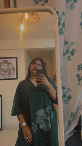 Abhisharika Giri review photo