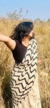 Priya review photo