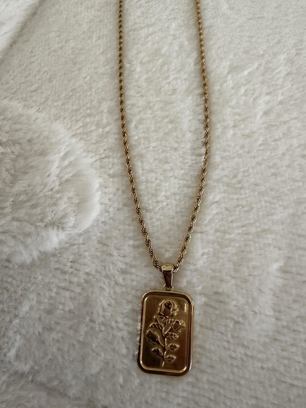 Customer photo of Rosette Ounce Necklace