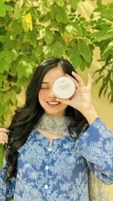 Pakiza W. review photo