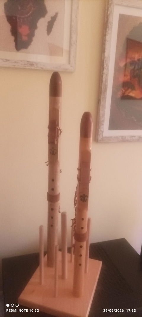 High B ~ Cedar Native American Style Flute