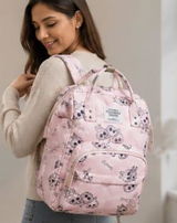 Ishita review photo
