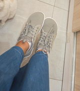 Farah N review photo