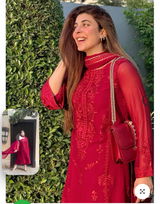Bushra Shoaib review photo