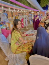 Amina Rahat review photo