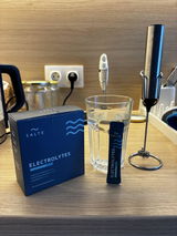 Peter Alexander review photo