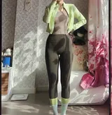 E.S. review photo