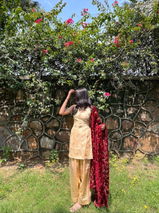 Manushree review photo