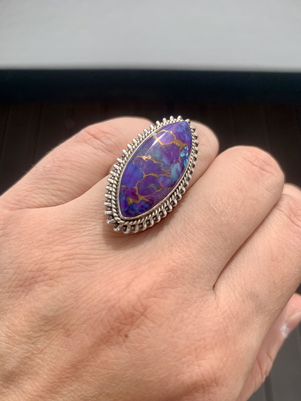 ✨ Türkis-Pyrit Karma Edelstein Ring – geweiht für freien Ausdruck & innere Stärke