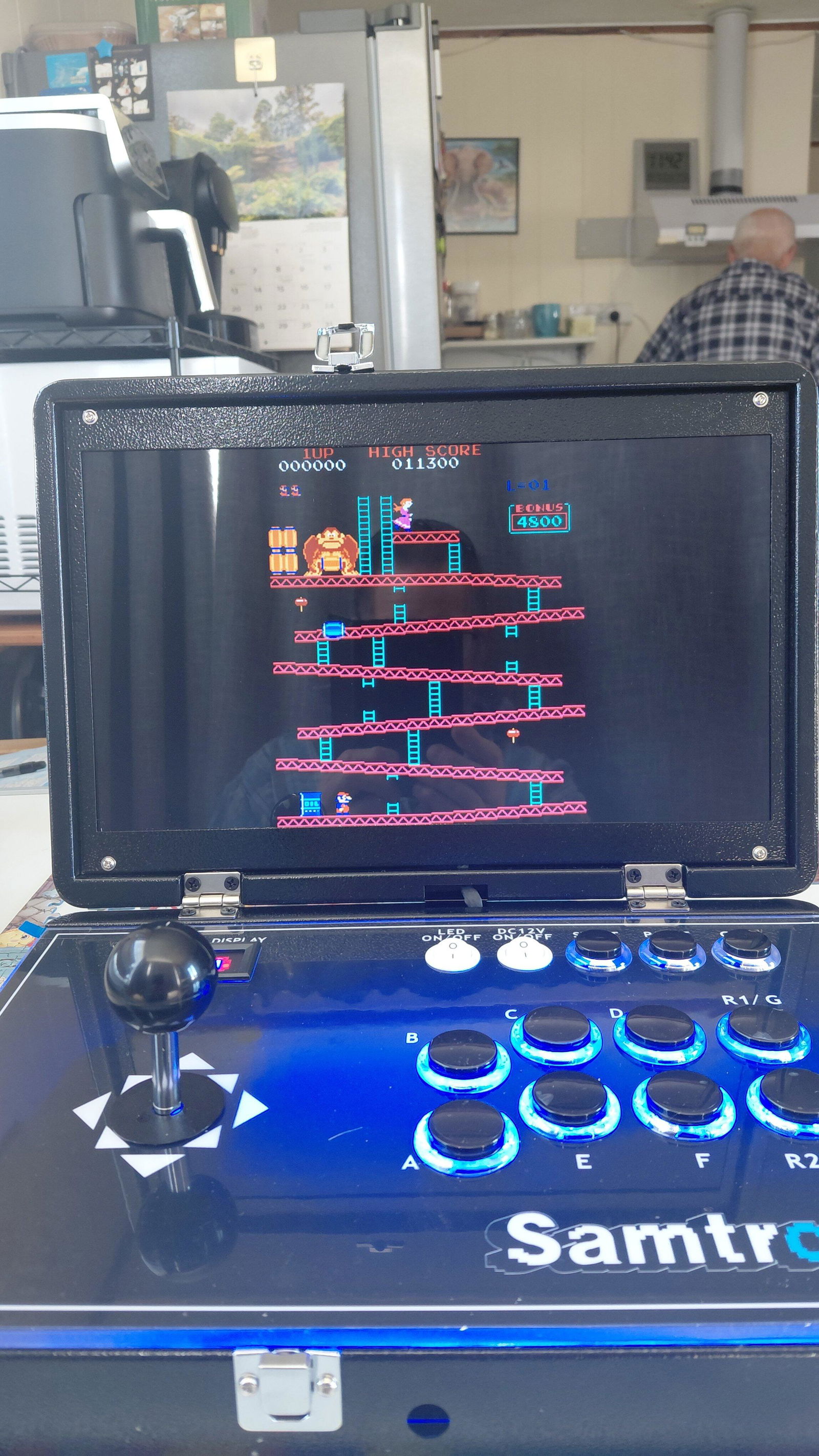 Folding 14” Retro Arcade Console– Samtronic