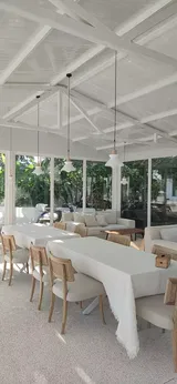 John Davis review photo