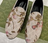 Vera Bemelmans review photo