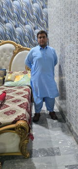 Ali Usman review photo