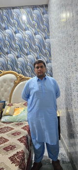 Ali Usman review photo