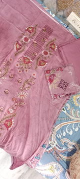 Urvi Patel review photo