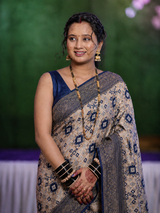 Kavya Shah review photo