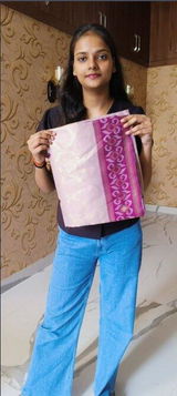 Arpita review photo