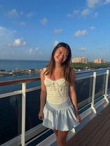 Julia Y. review photo