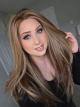 Courtney review photo
