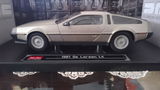 1981 DeLorean DMC 12 Coupe 1:18 SunStar diecast scale model car collectible
