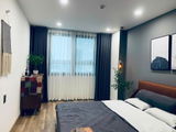Dilys Mody review photo