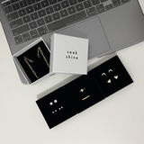 K.L. review photo