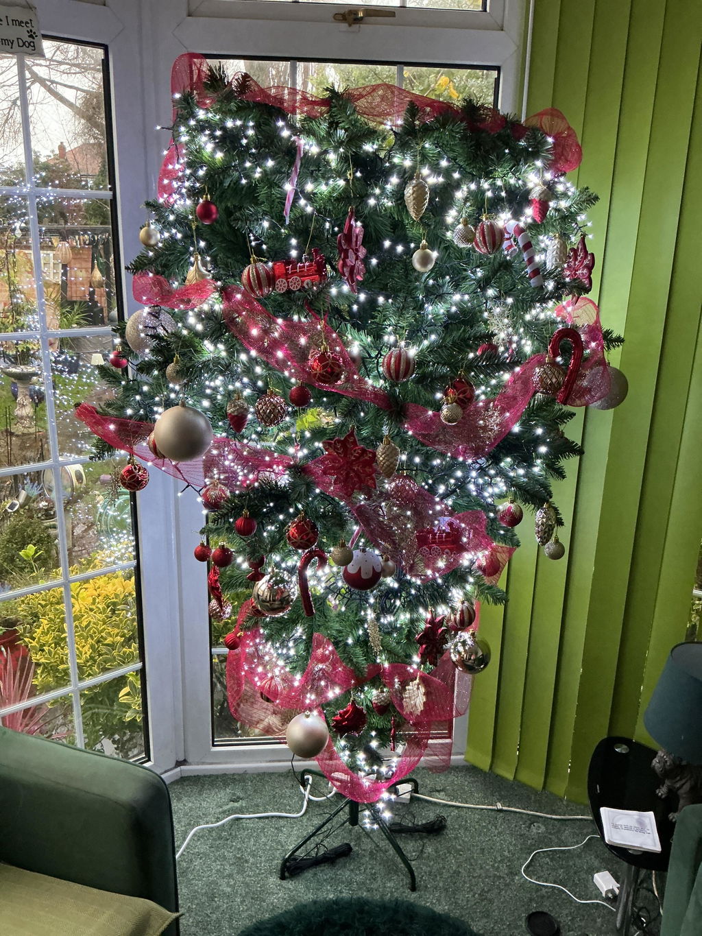 6ft Upside-Down Green Artificial Christmas Tree (180cm)
