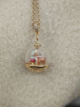 Ottilie review photo