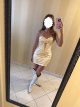 Lindsay review photo