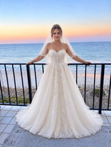Vanessa Douglas( review photo