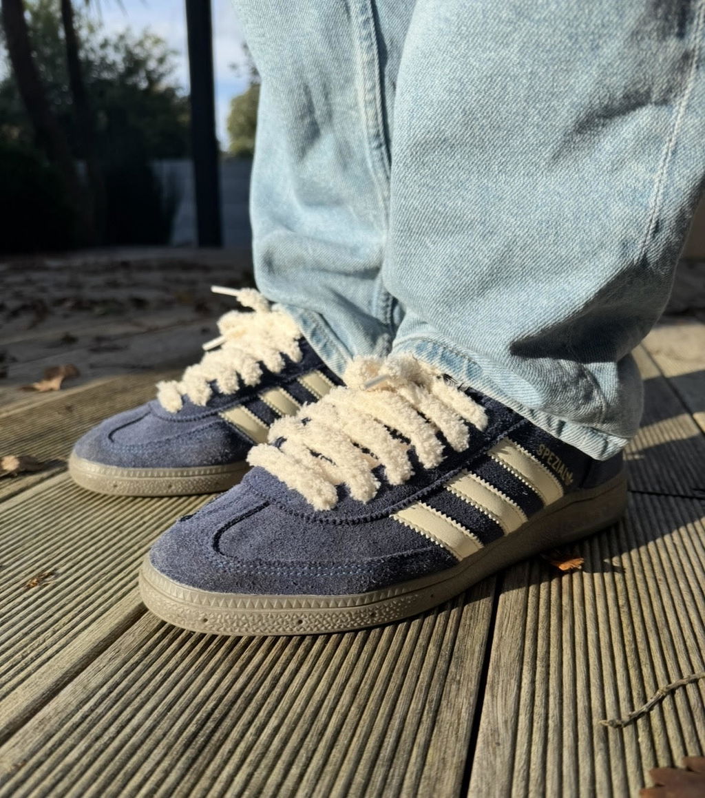 Sneakers présentées dans une photo d'avis client Sell4me