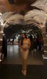 Seema review photo