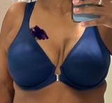 Yoelys B. review photo