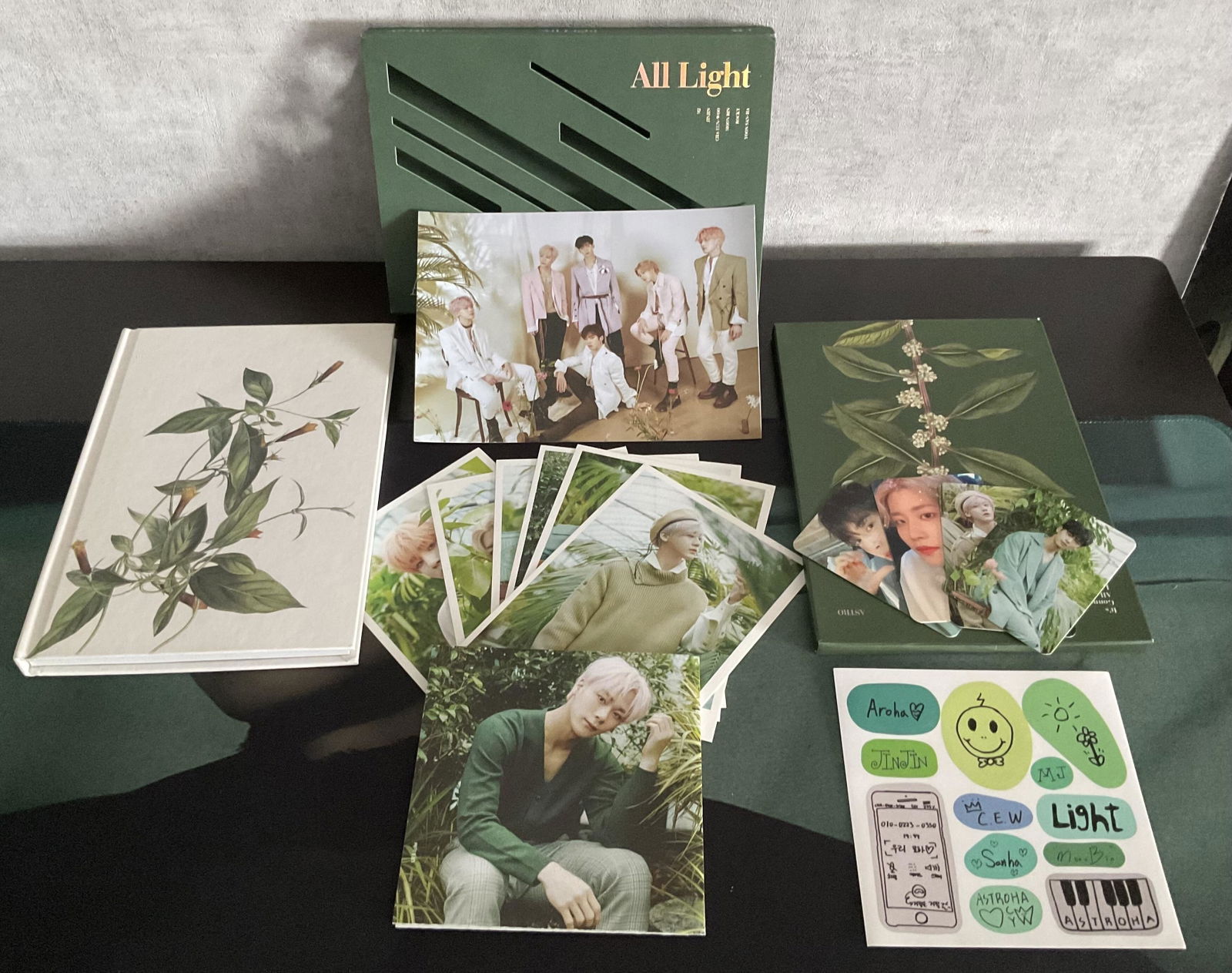 ASTRO - 1ST FULL ALBUM 'All Light' (Random Version) Album – SEOUL