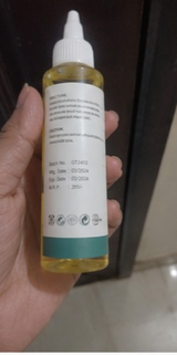 Farya J. review photo