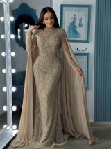Zainab Hussein review photo
