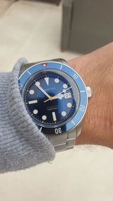 Lyubomir Petrov review photo